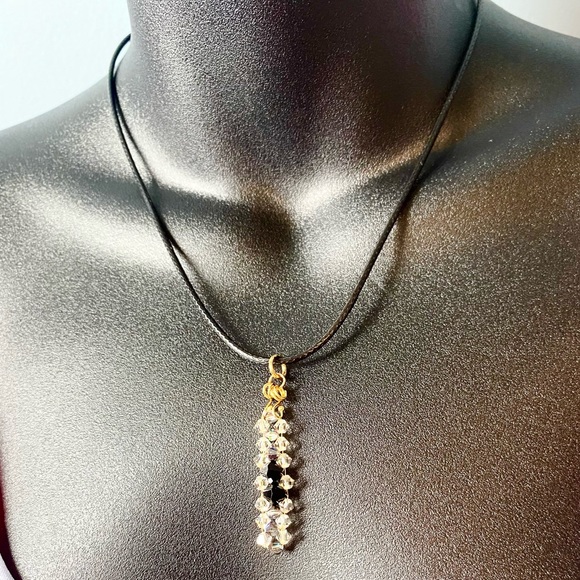 Genuine Swarovski crystals pendant on Cord necklace - Picture 4 of 8